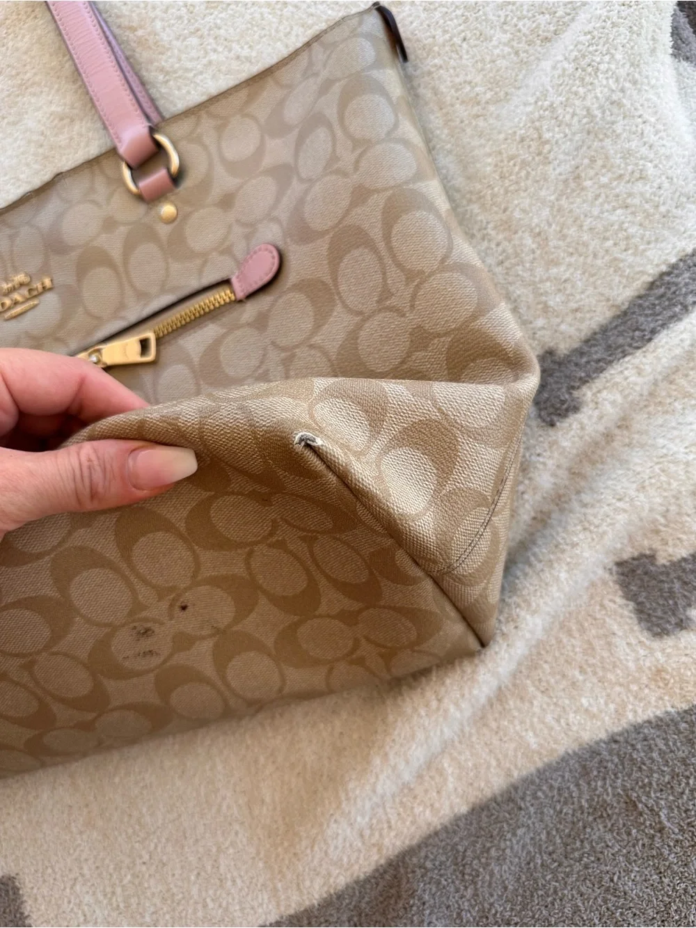 Coach Beige Signature Tote with Pink Leather Handles 2019 Coach gallery tote